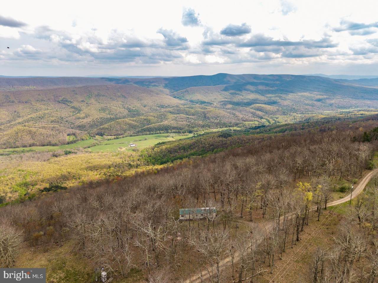 1140 & 1211 Deerpath Lane - Photo 1