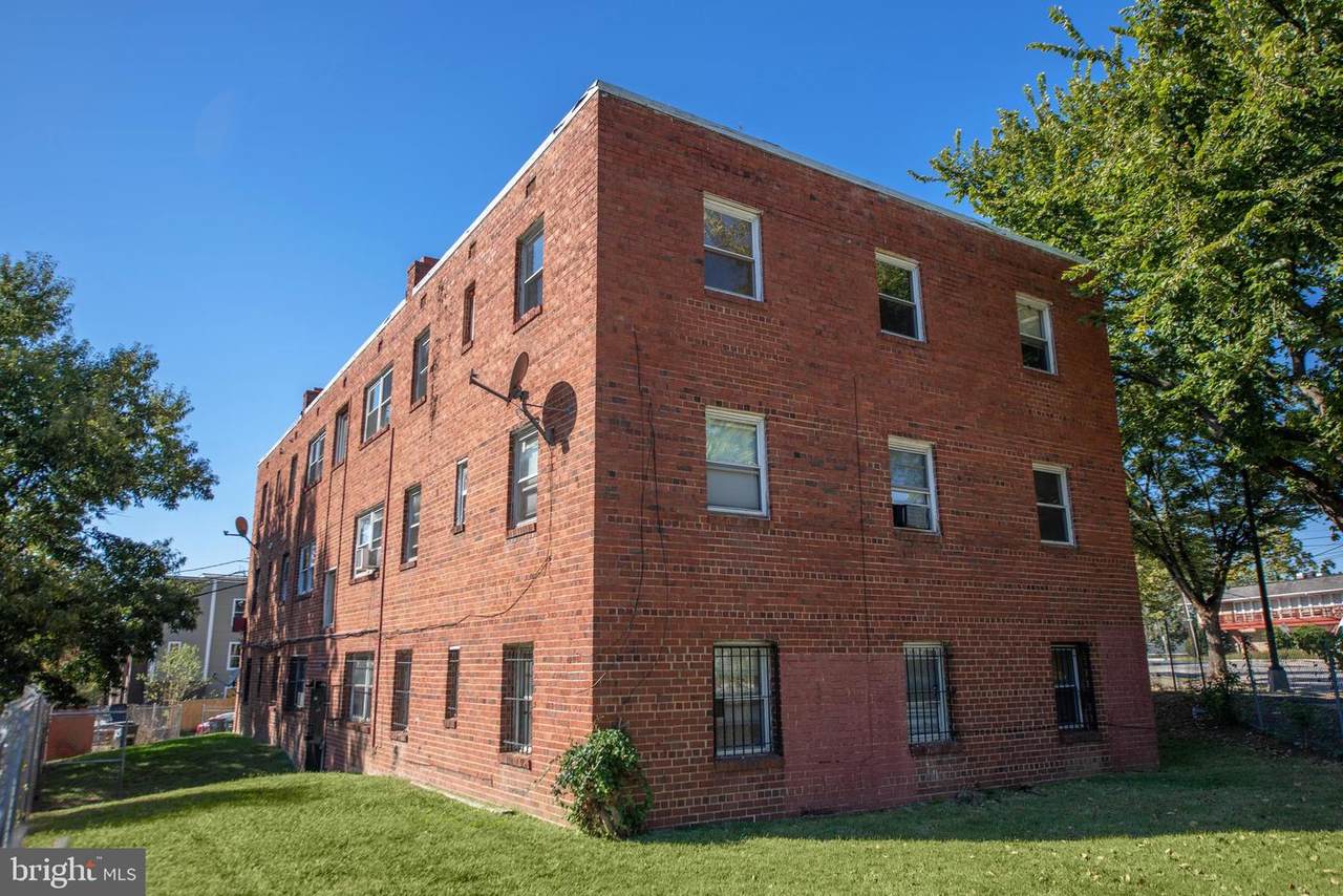 5920 Foote Street - Photo 1