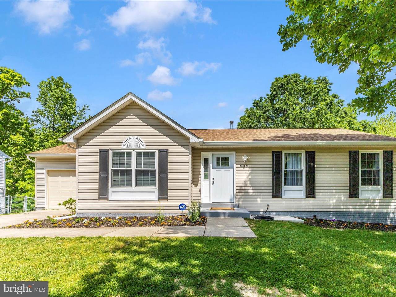 1710 Dennis Court - Photo 1