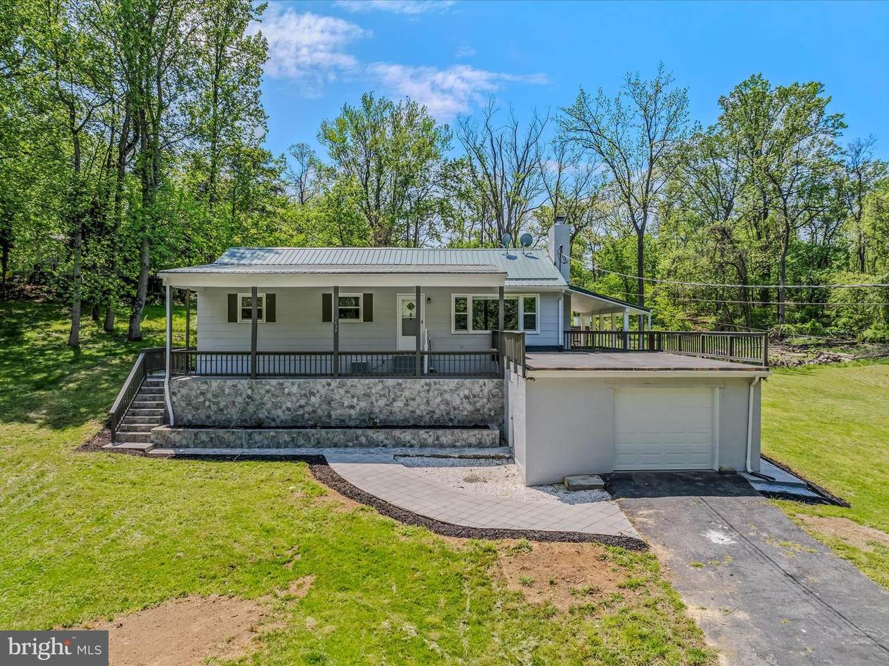 1639 Shenandoah River Drive - Photo 1