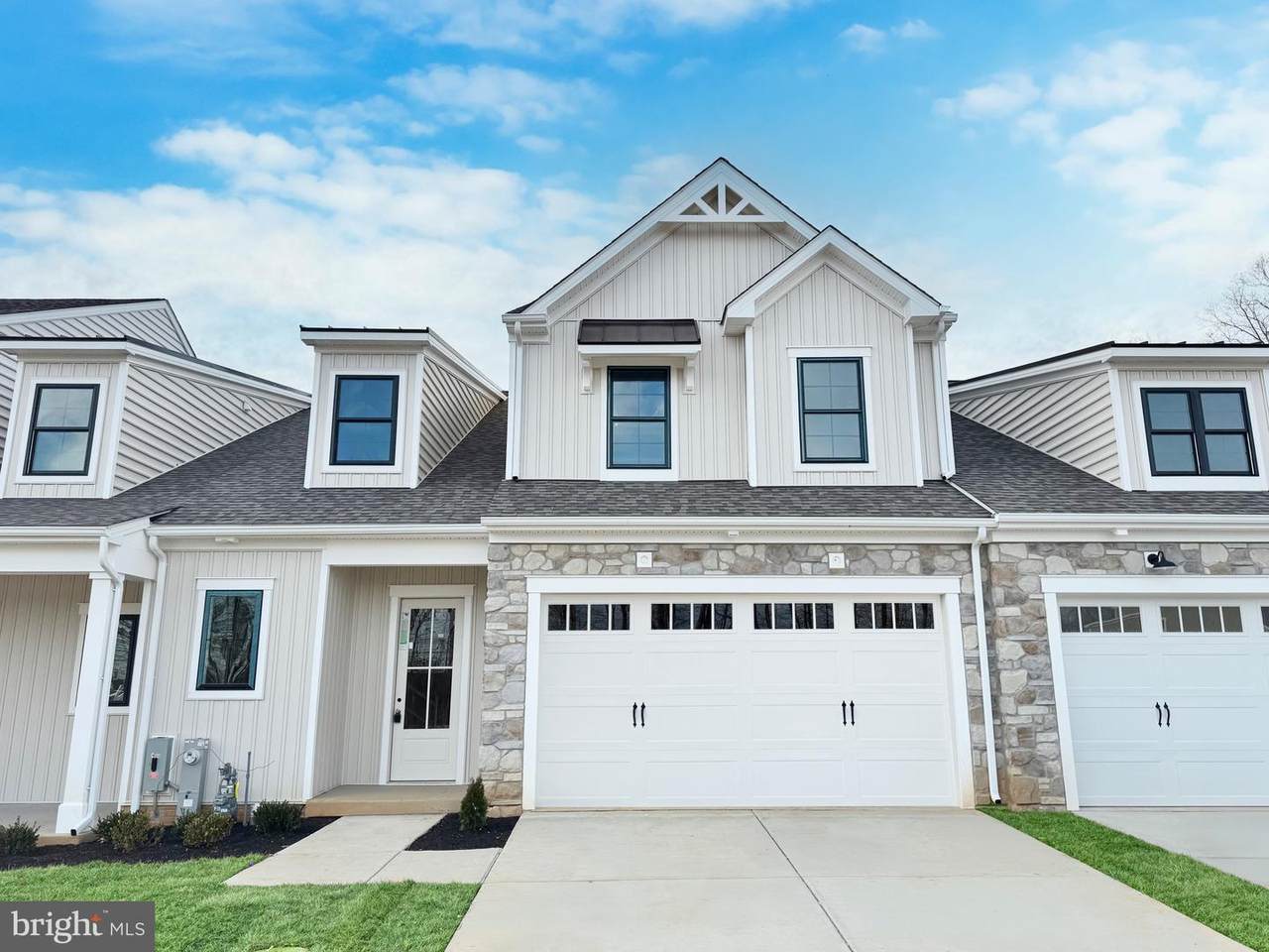 321 Friar Rock Cir - Photo 1