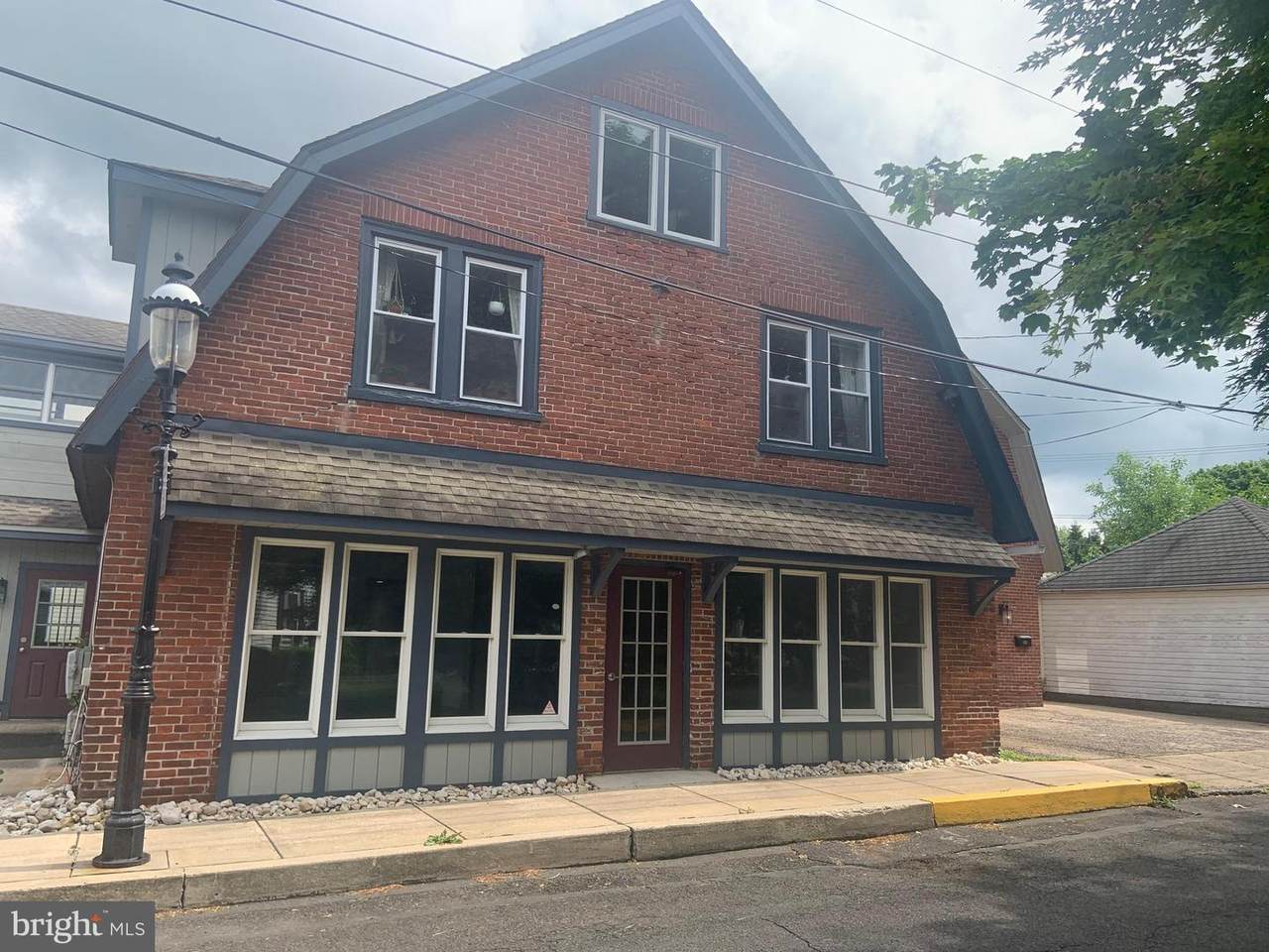 242 Wood Street - Photo 1