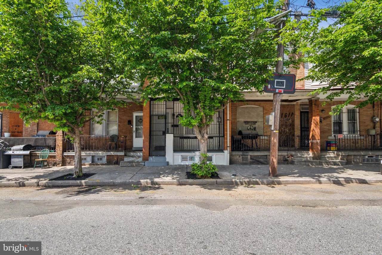 1613 Louis Street - Photo 1