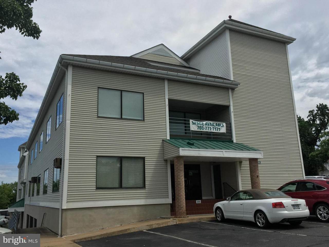 602 King - Photo 1