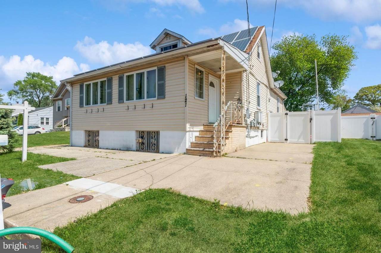 121 Batten Avenue - Photo 1
