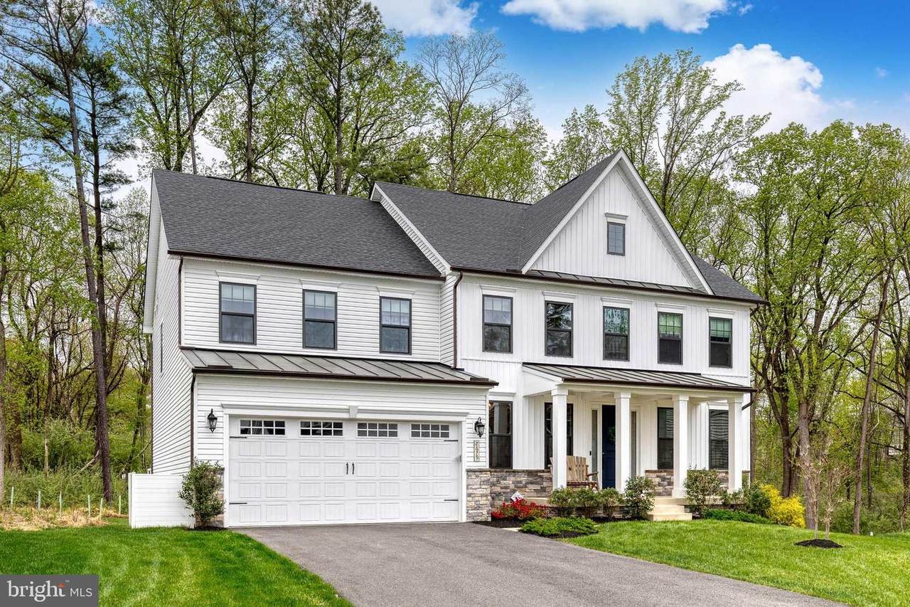 7679 Cross Creek Drive - Photo 1