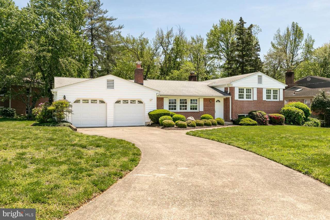 1915 Shannon Court - Photo 1