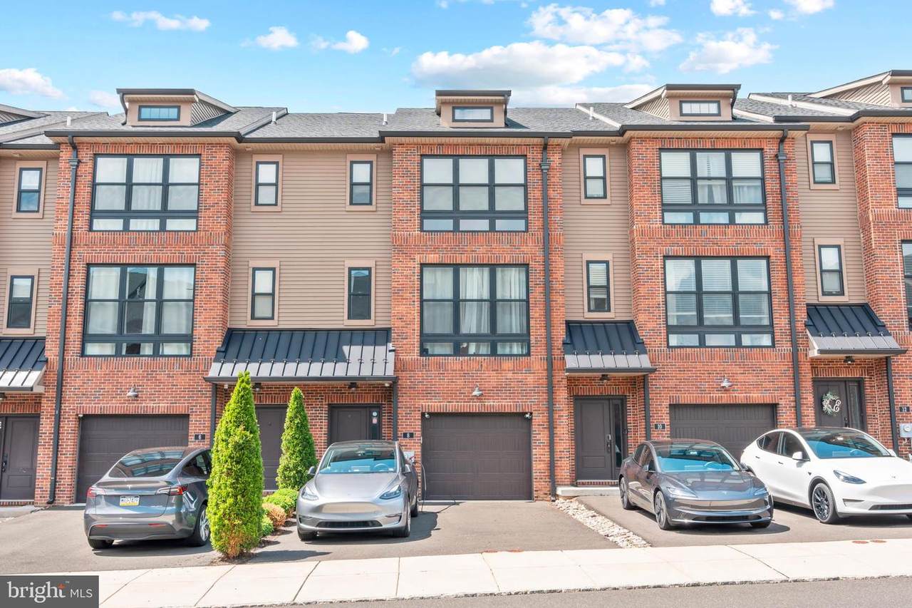 8 Sienna Place - Photo 1