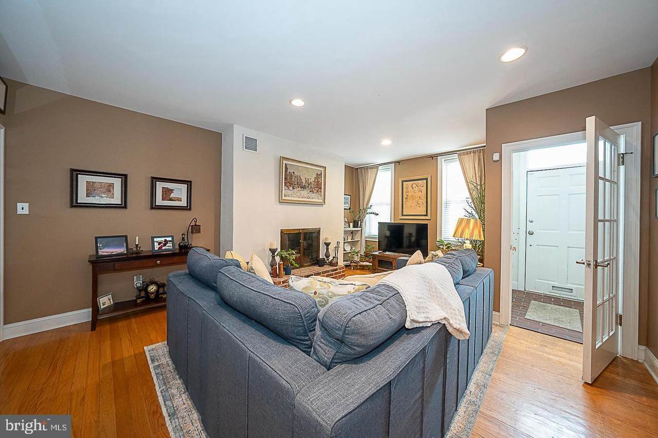 2317 Fairmount Avenue - Photo 1
