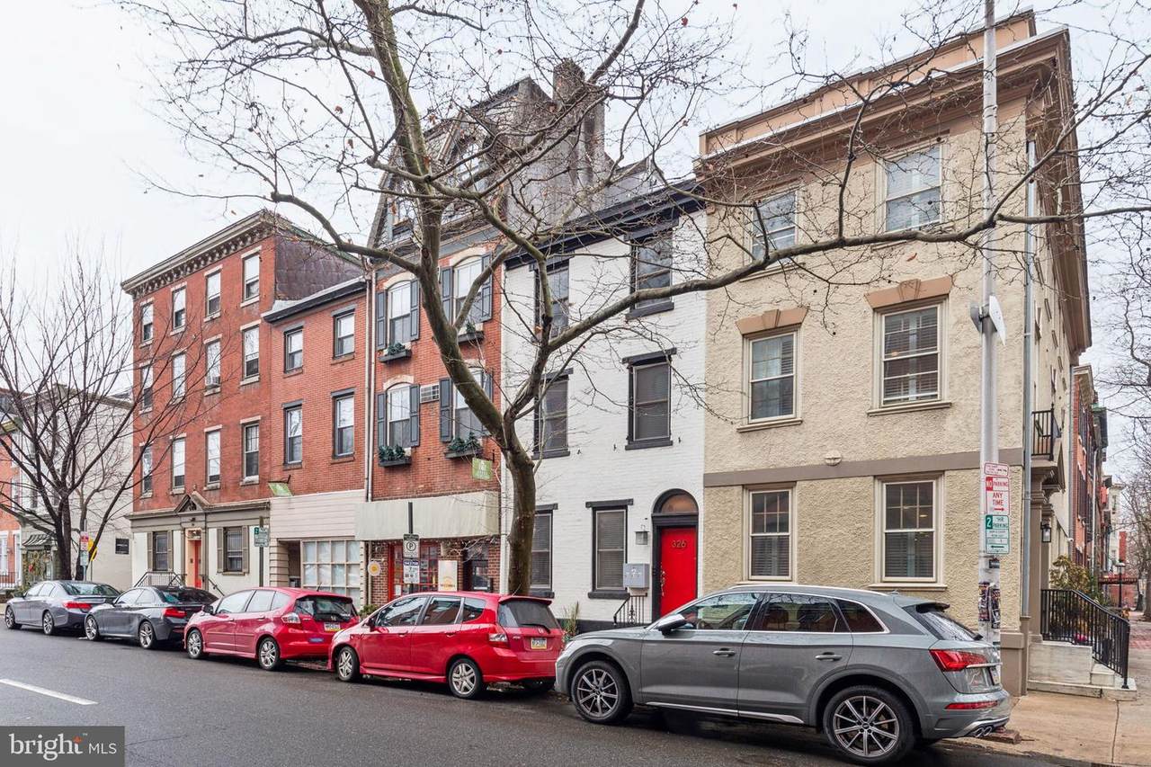 326 17TH Street - Photo 1