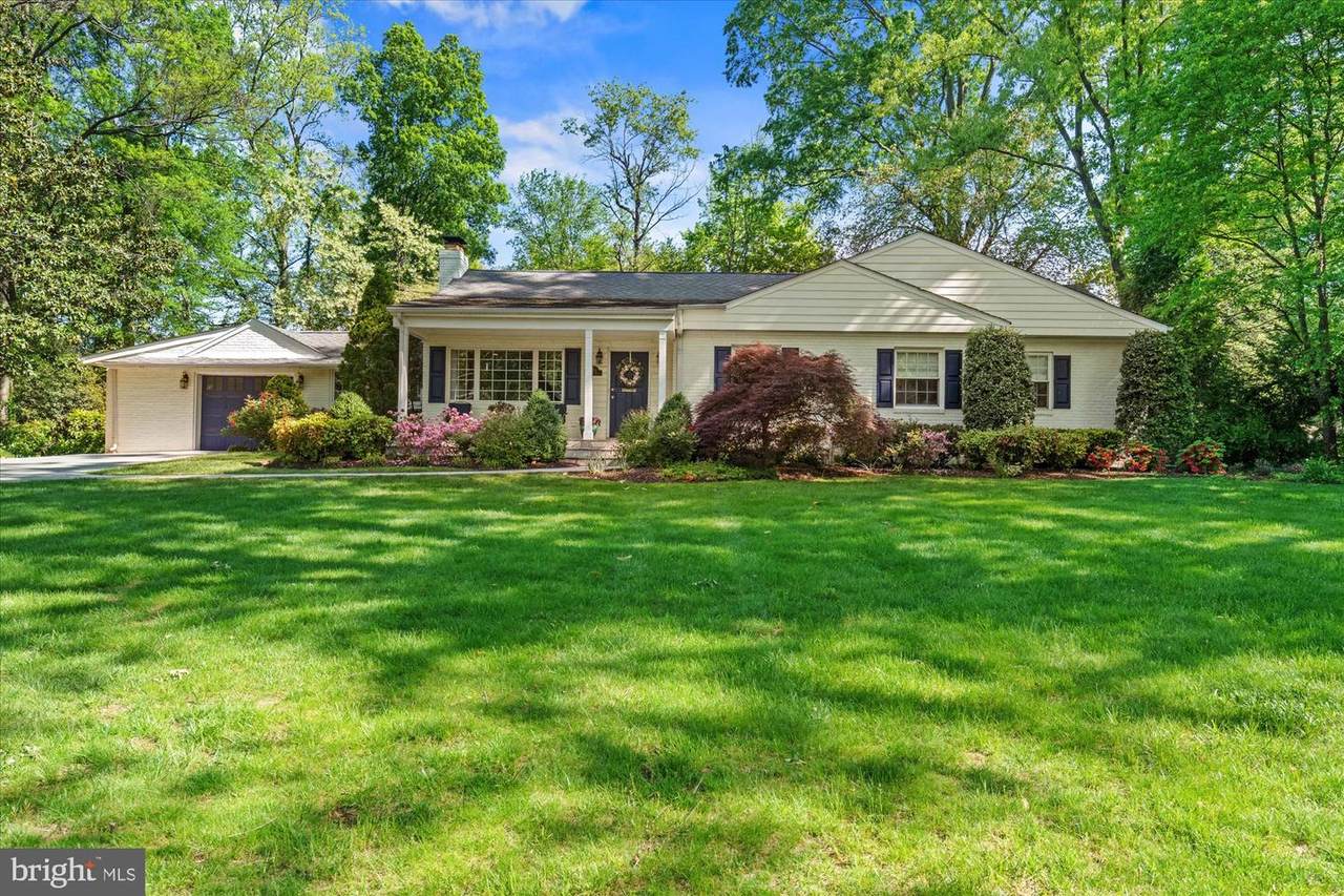 1104 Lyndale Drive - Photo 1