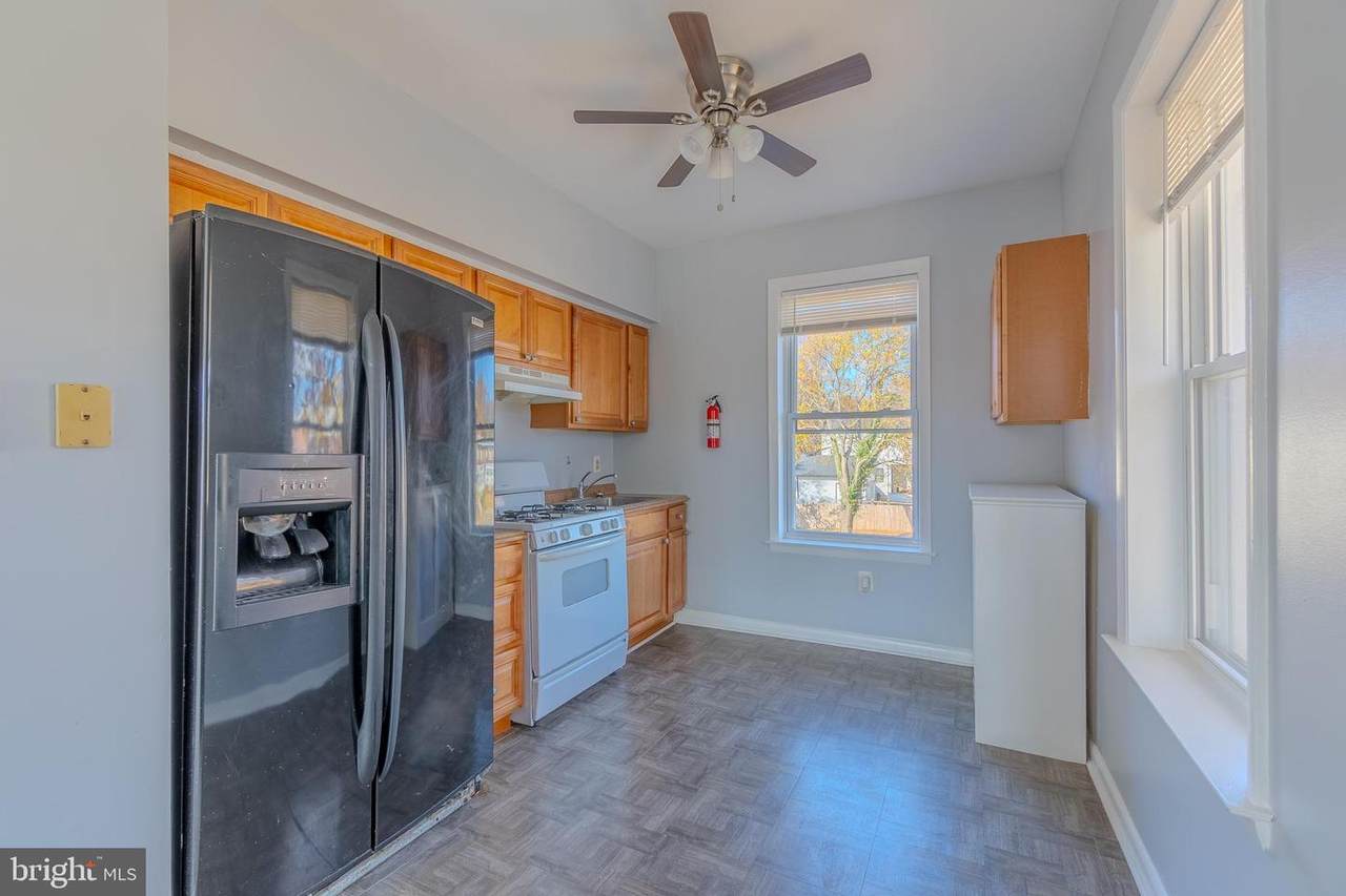 40 Chester Pike - Photo 1