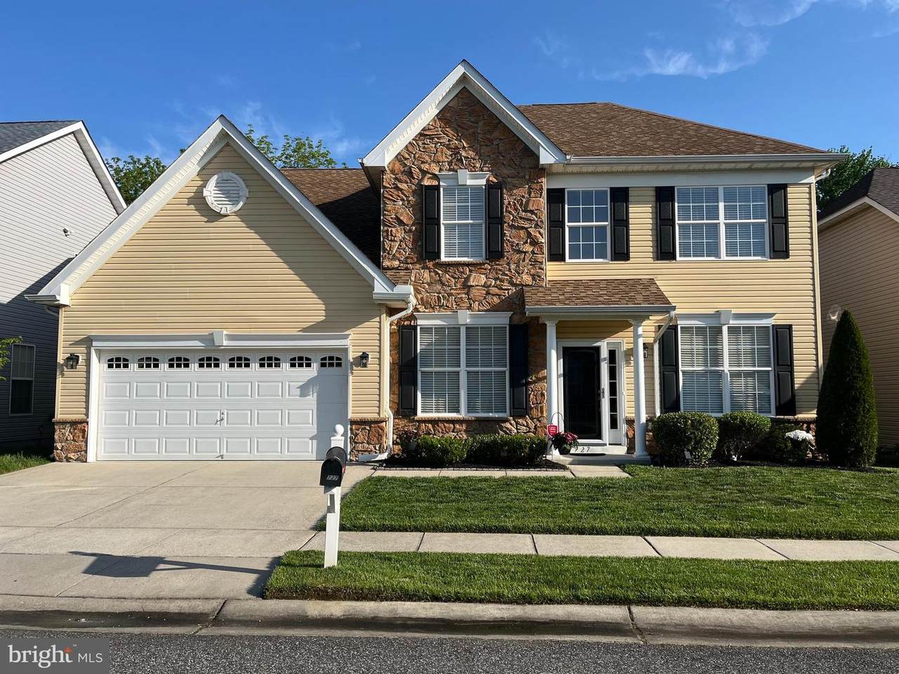 727 Weatherby Drive - Photo 1