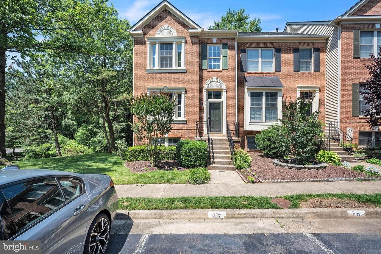 5561 Jowett Court - Photo 1