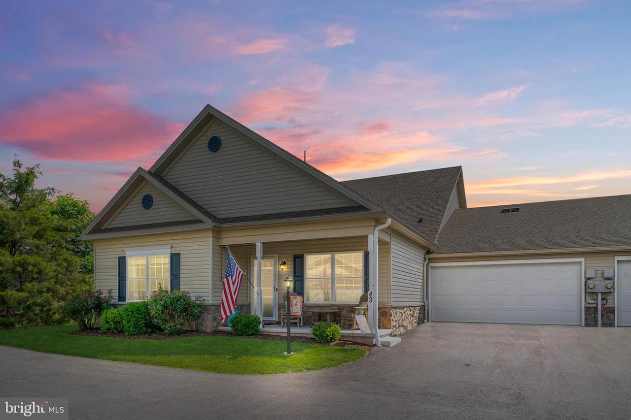 43 Ivy Lane - Photo 1