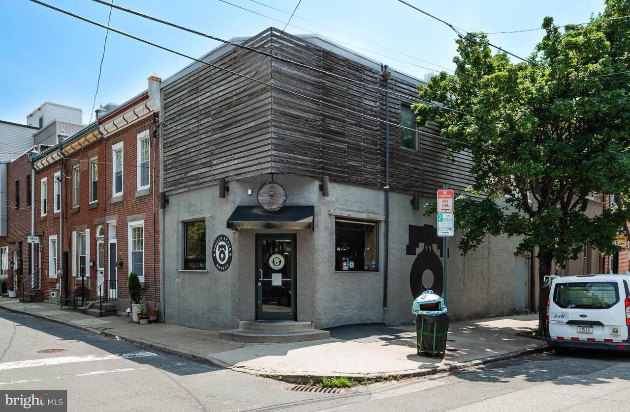 1451-53 Columbia Avenue - Photo 1