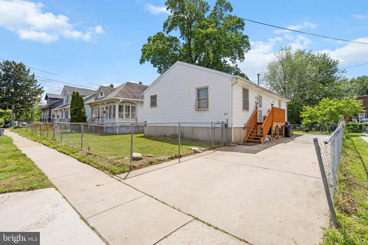 321 Linden Avenue - Photo 1