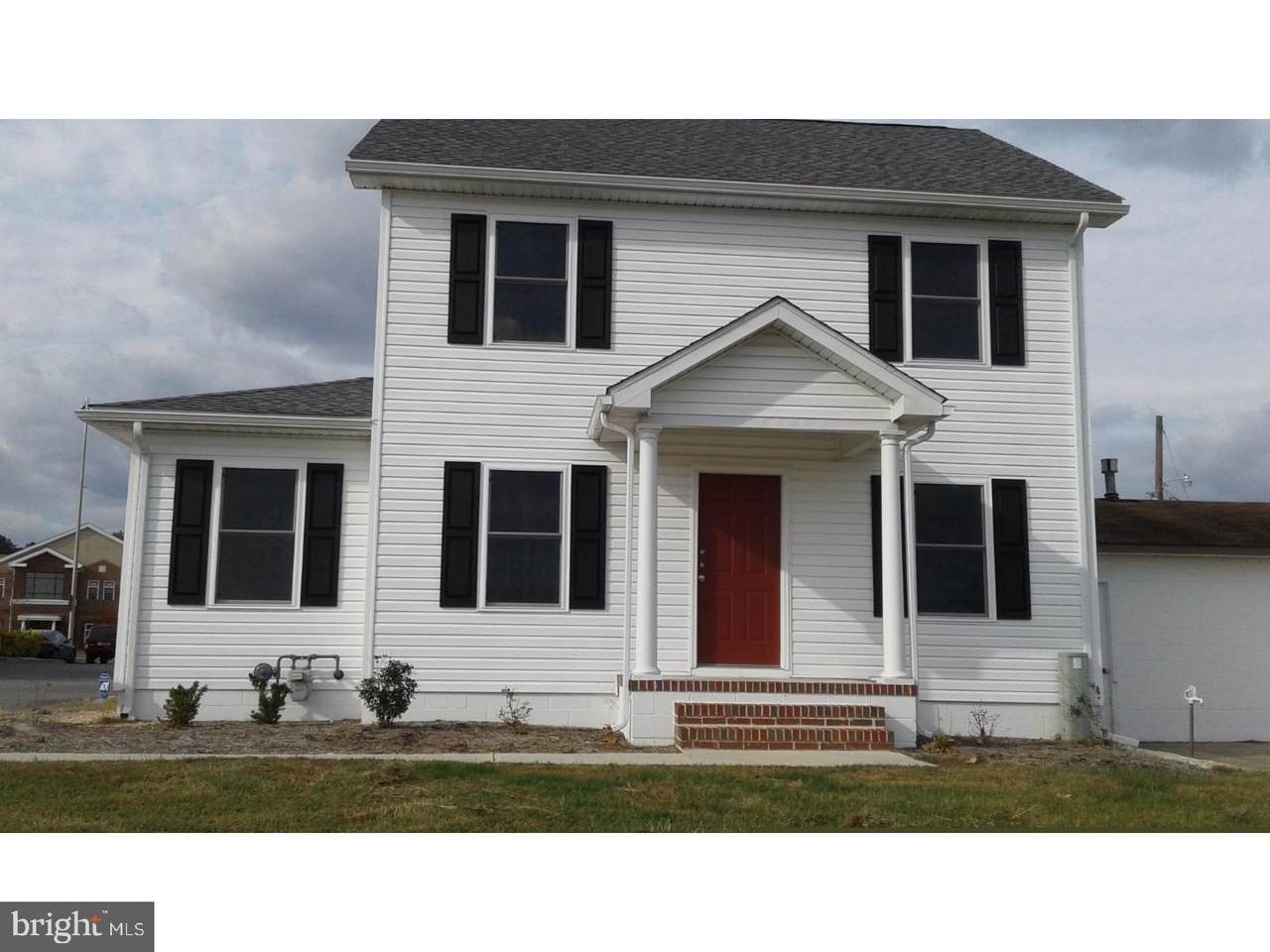 1147 Governors Avenue - Photo 1