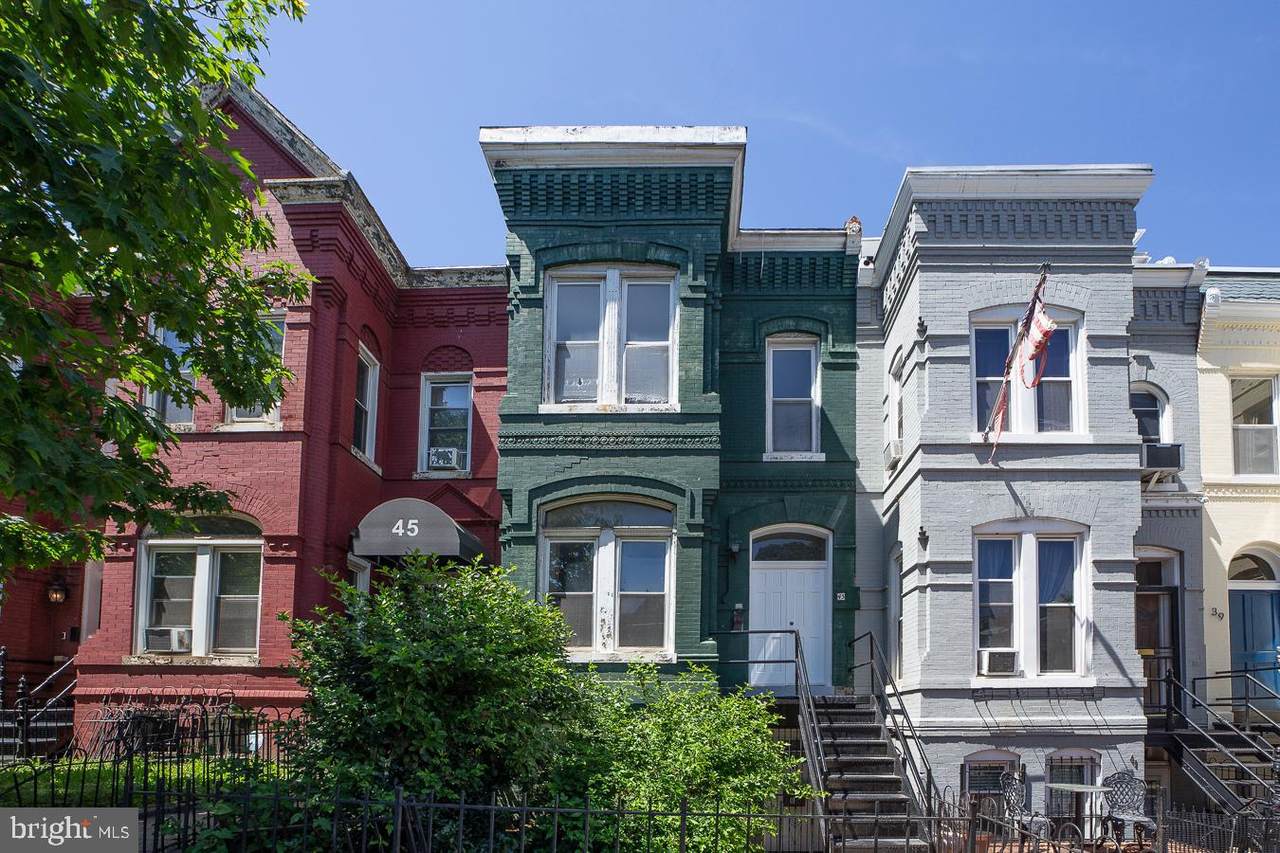 43 New York Avenue - Photo 1