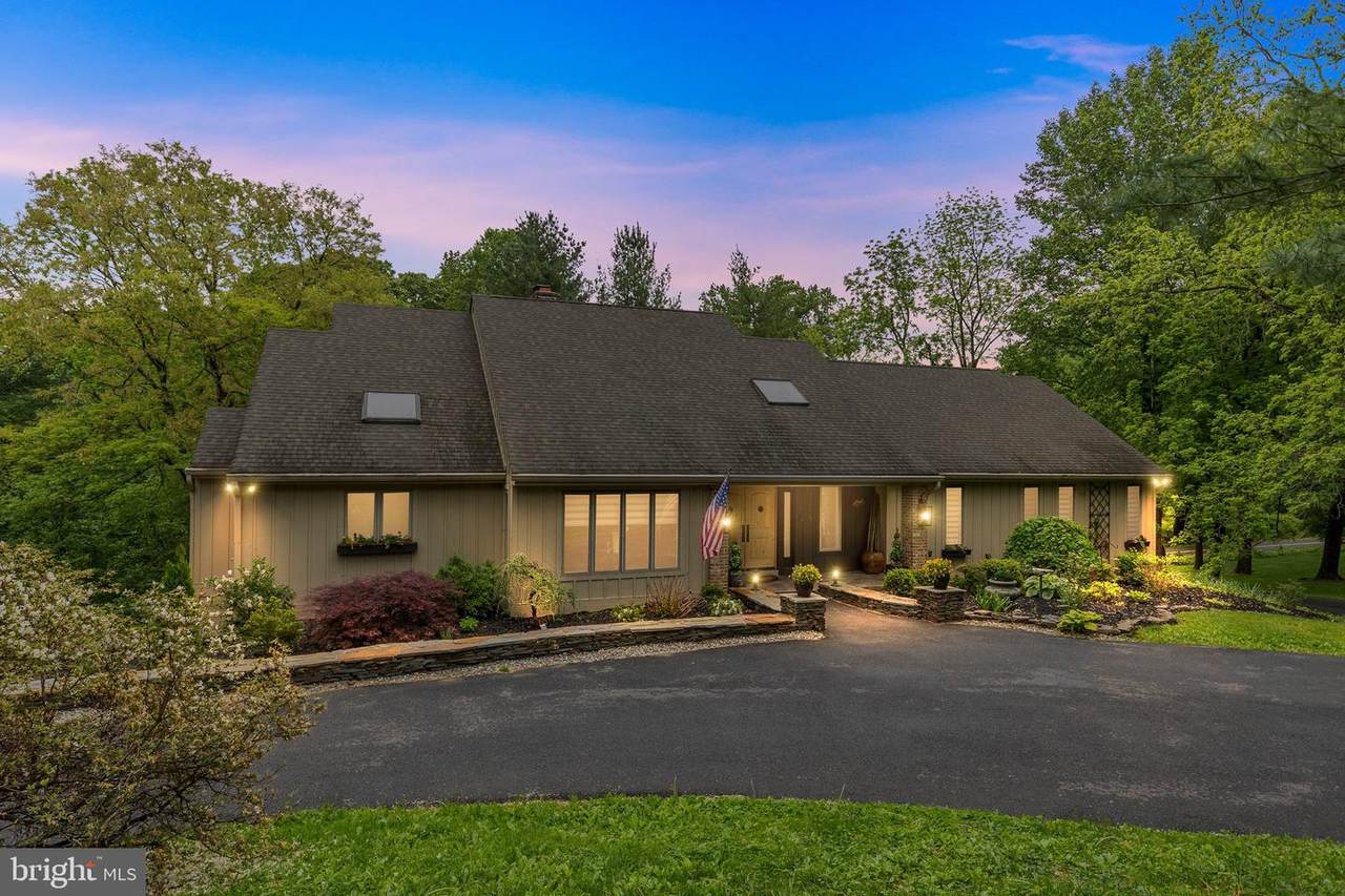 113 Haywood Road - Photo 1