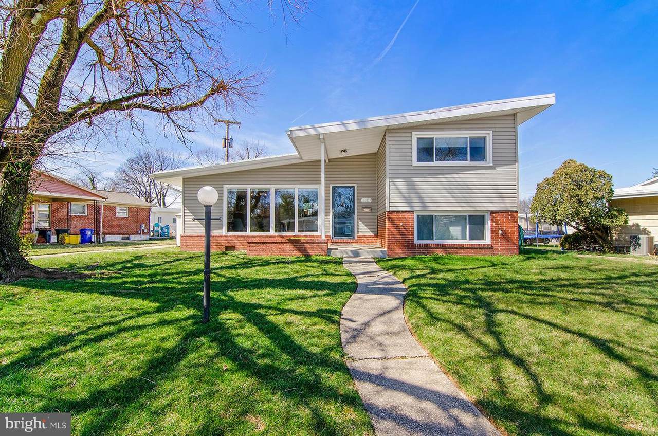 3302 Olympia Avenue - Photo 1