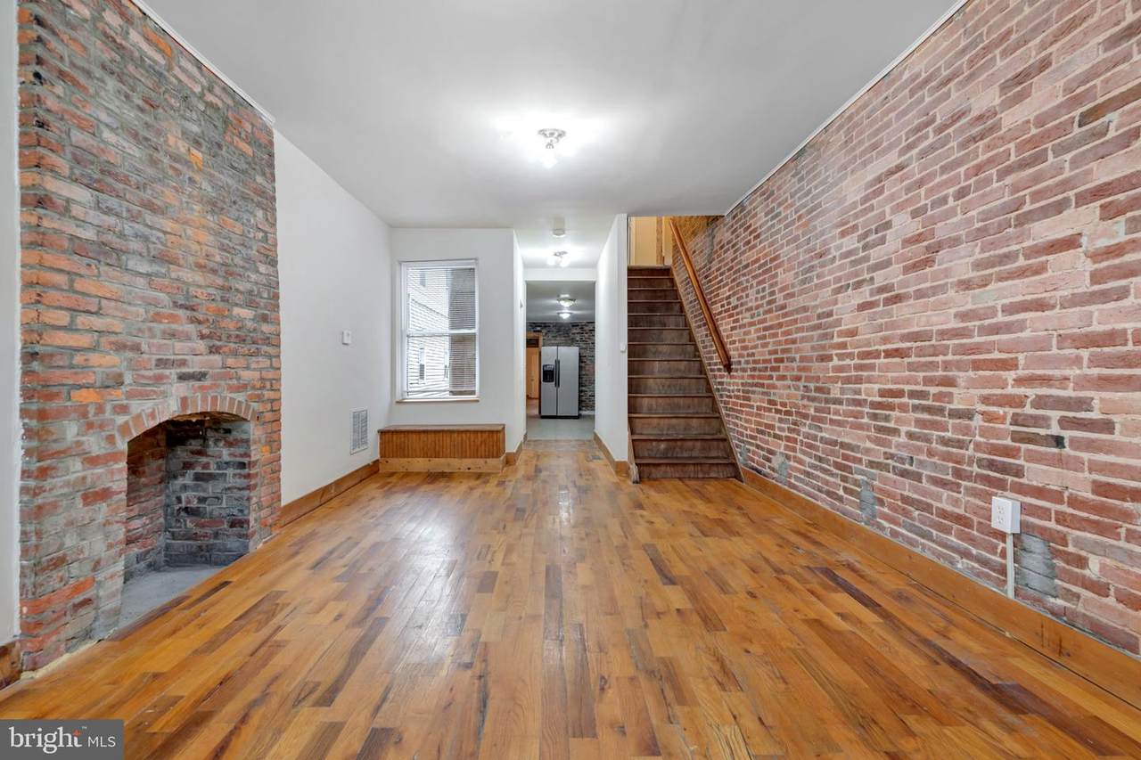 1742 Lombard Street - Photo 1