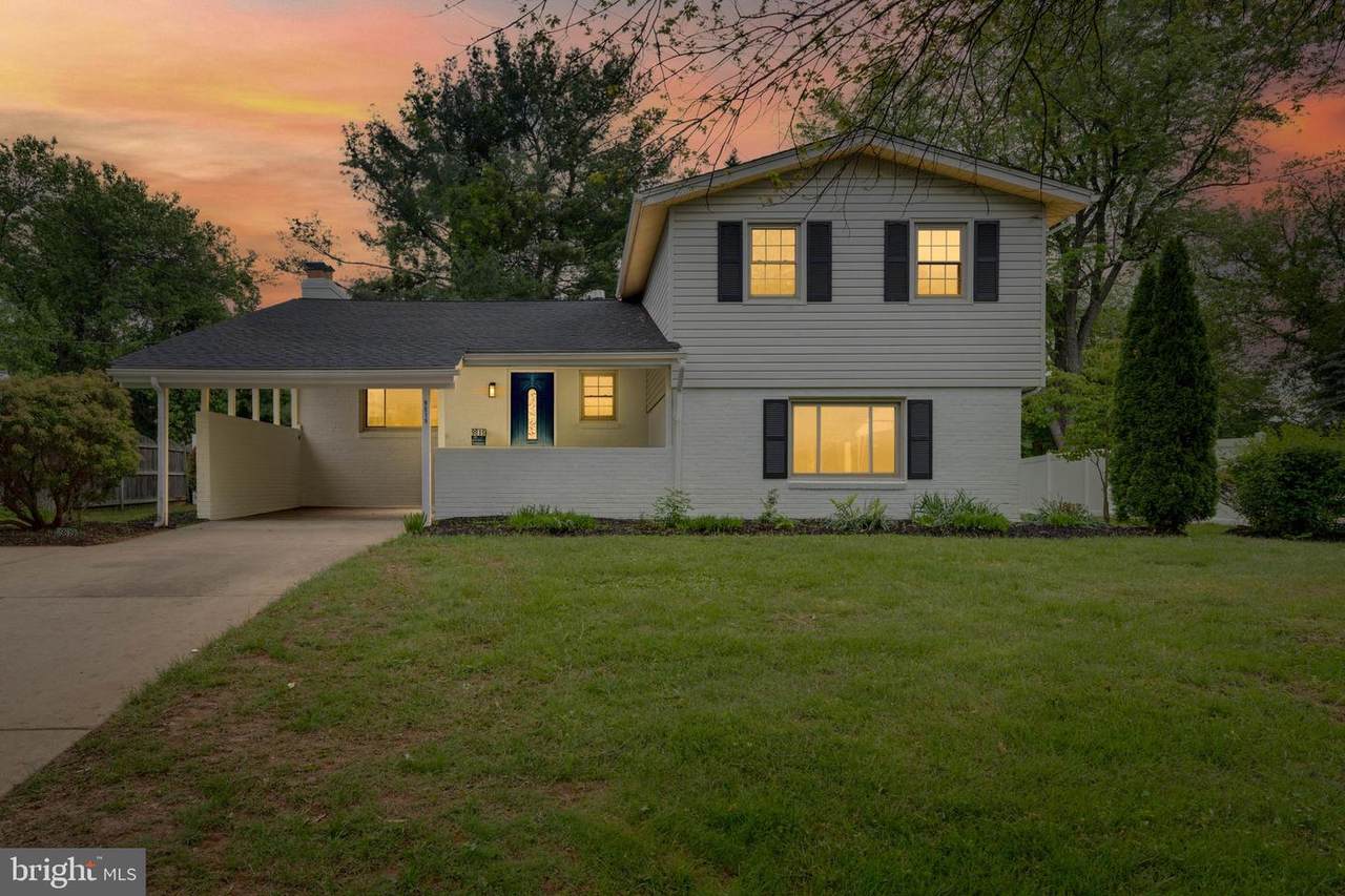 9819 Belhaven Road - Photo 1