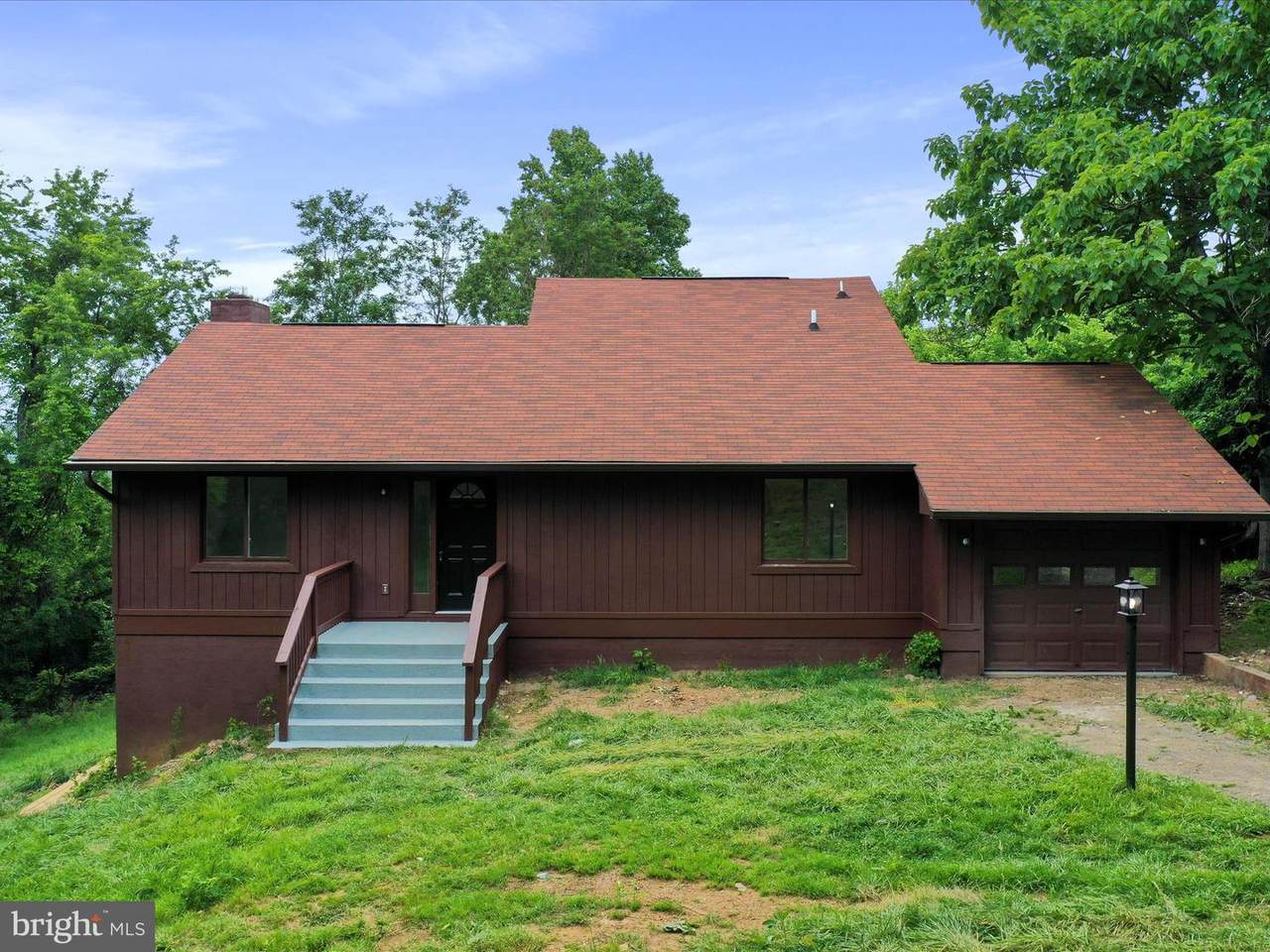 143 Zinn Way - Photo 1