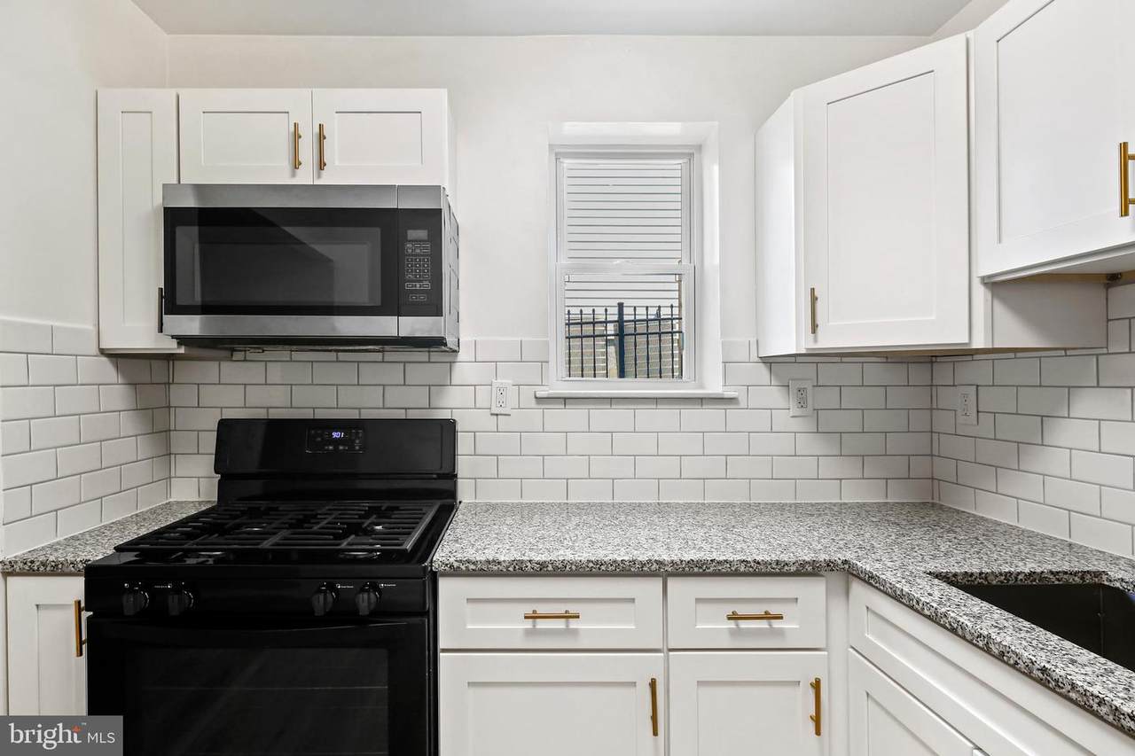 5636 Purdue Avenue - Photo 1
