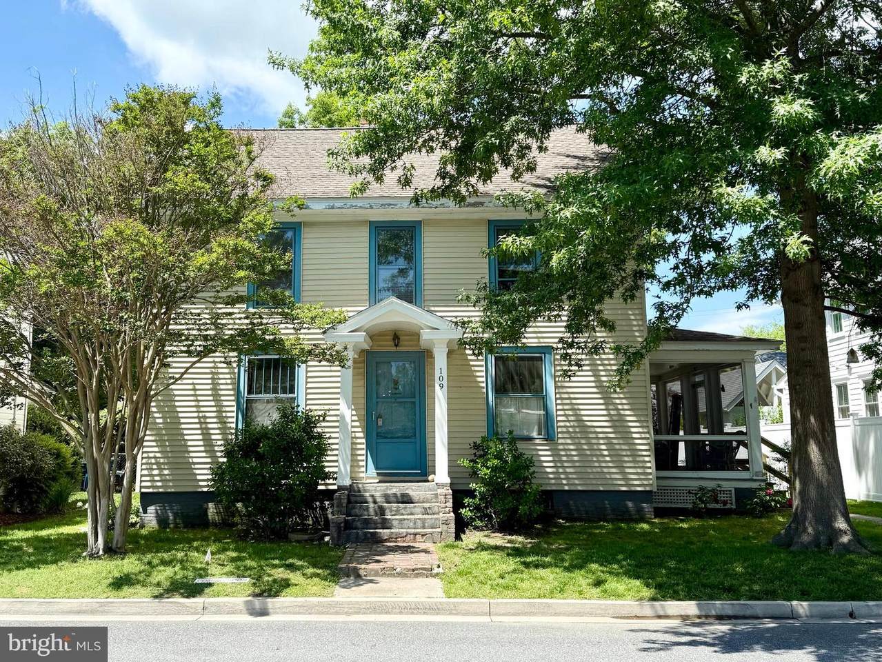 109 Chew Avenue - Photo 1