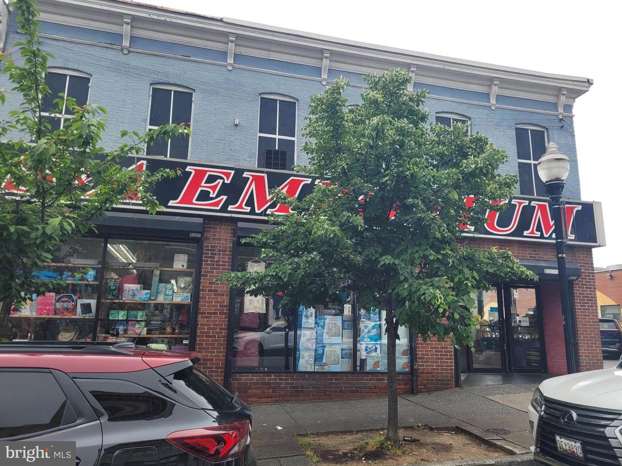 2113 Monument Street - Photo 1