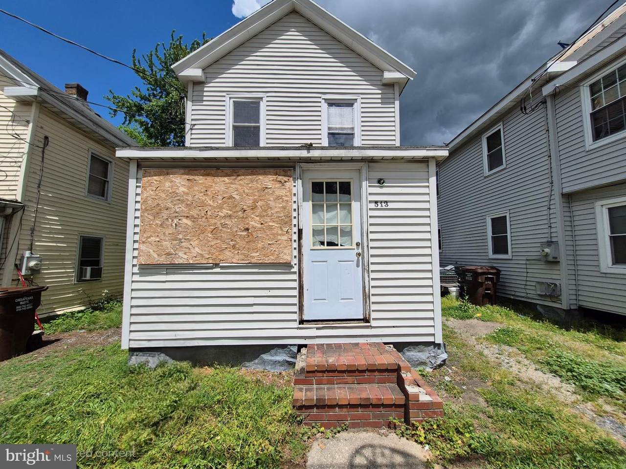 513 Cedar Street - Photo 1