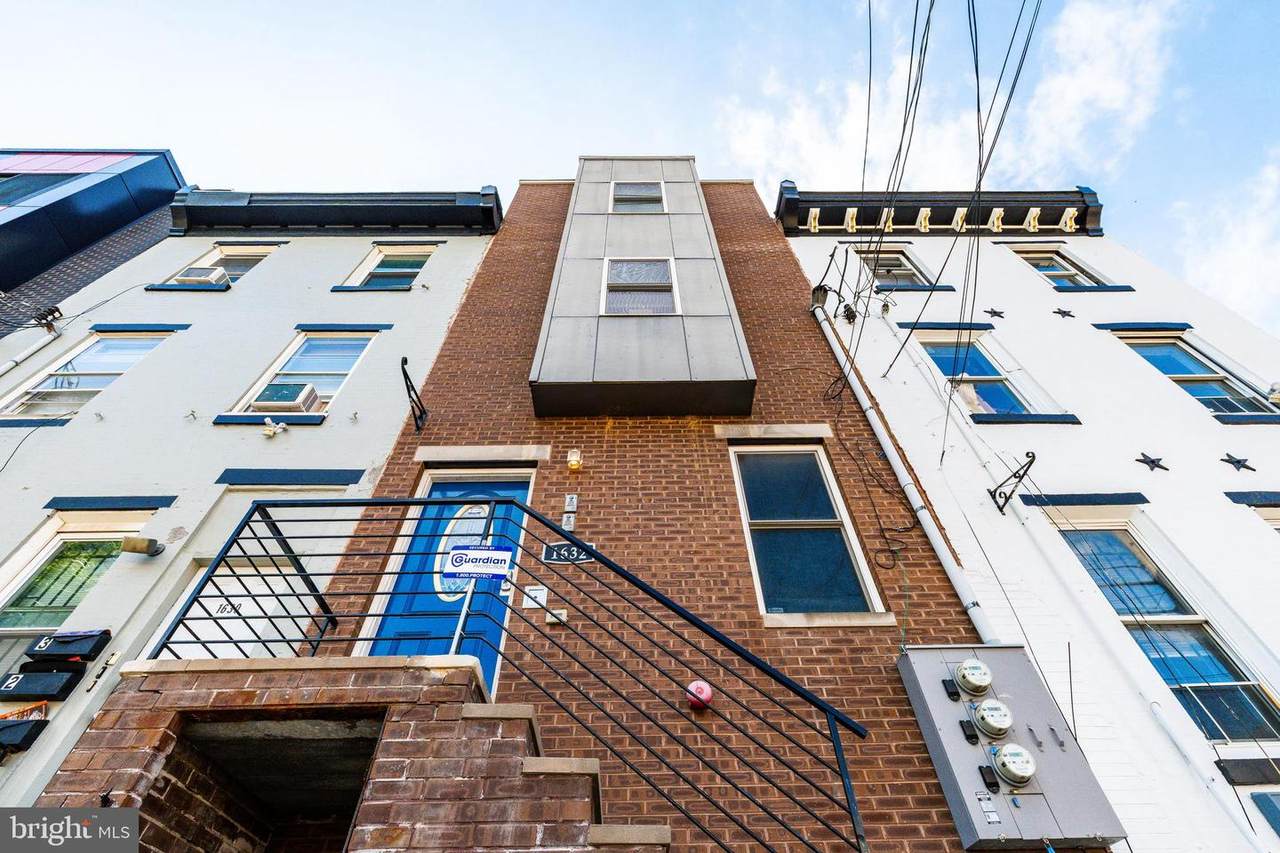 1632 Sydenham Street - Photo 1