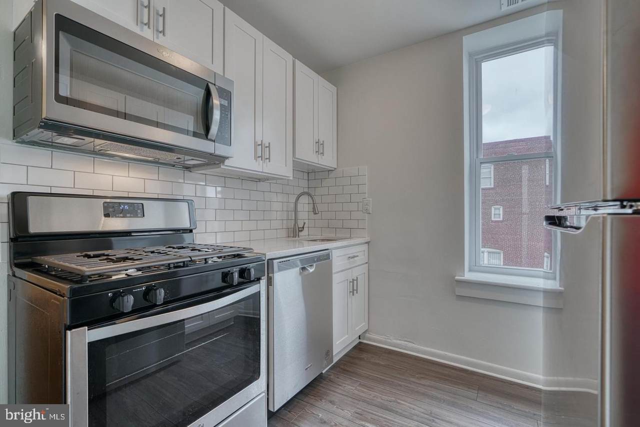 2324 Callow Avenue - Photo 1