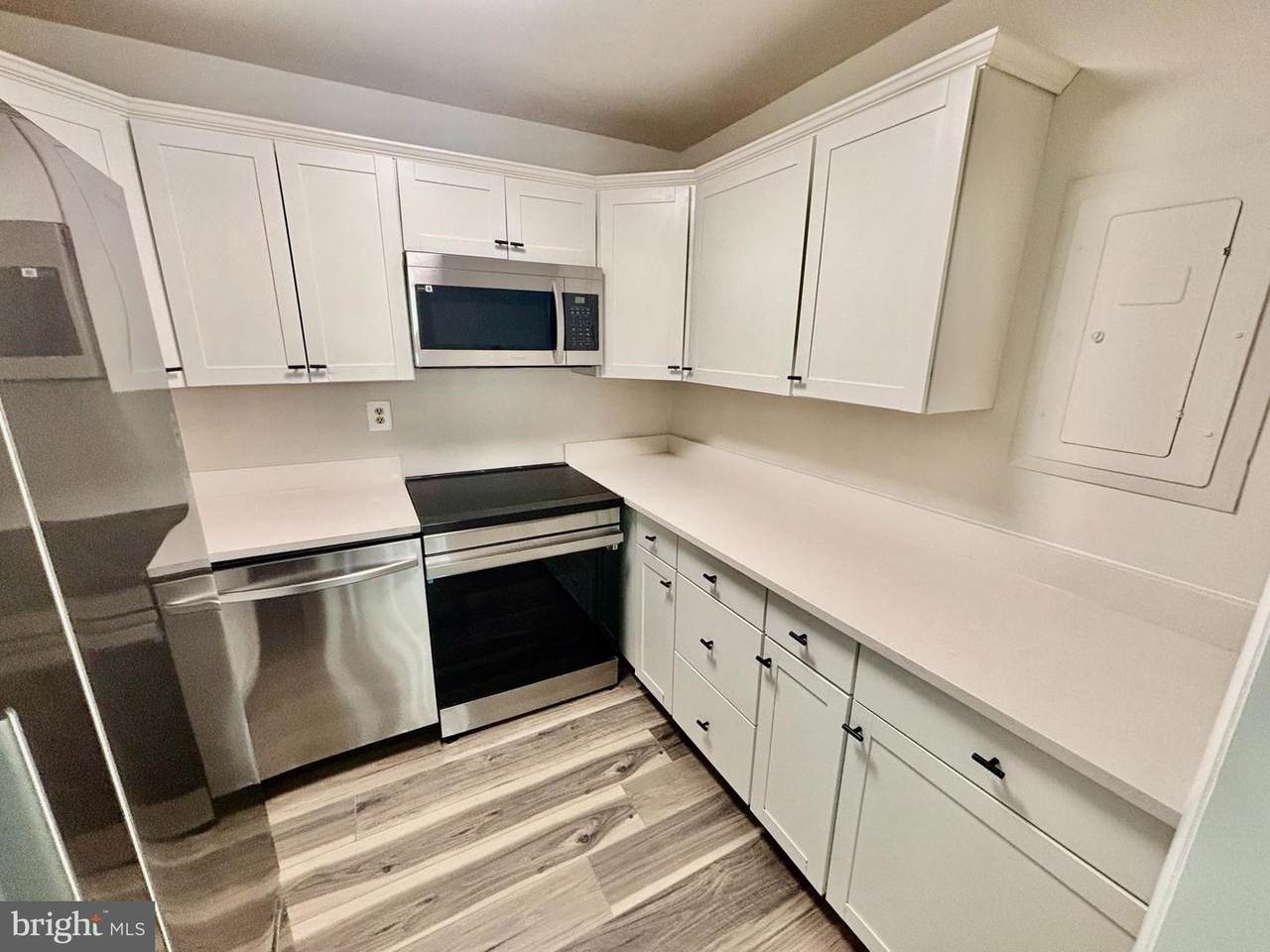 327 Saint Marys Avenue - Photo 1