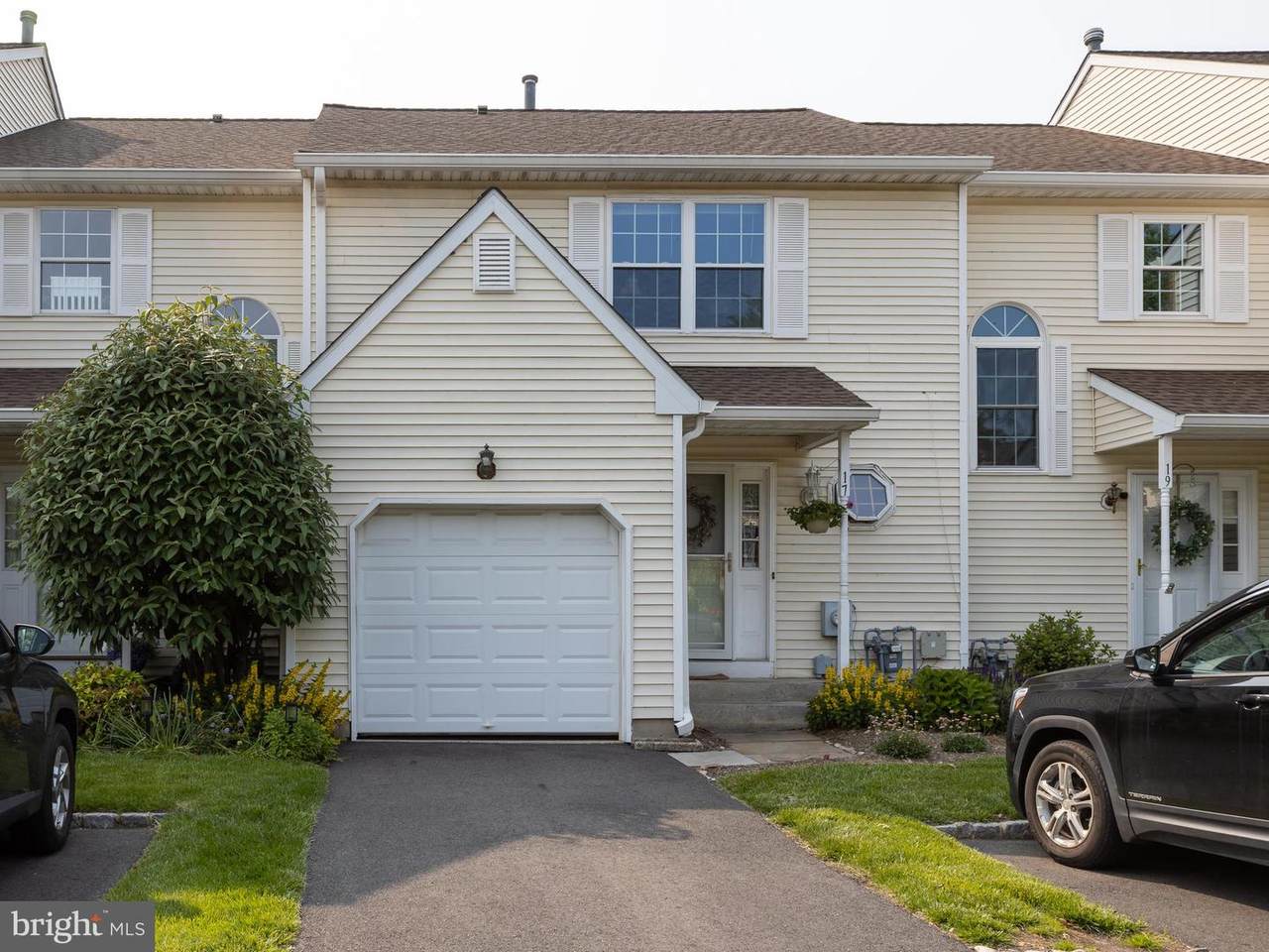 17 Pilgrim Court - Photo 1