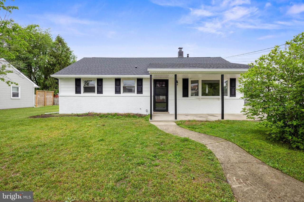 441 Windsor Drive - Photo 1