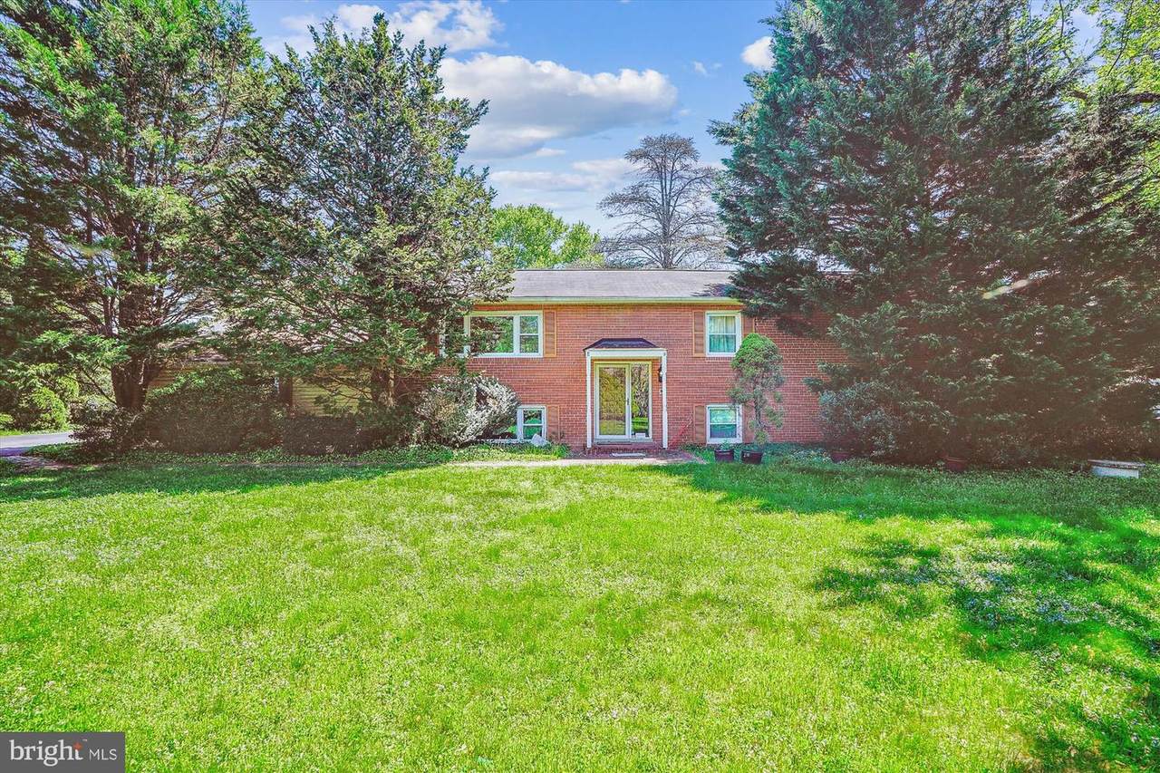 1805 Mcguire Court - Photo 1