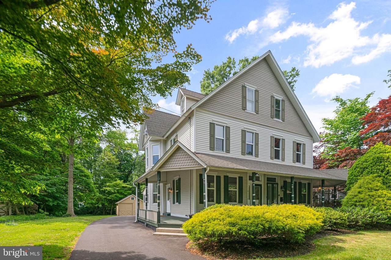 8 Oak Avenue - Photo 1