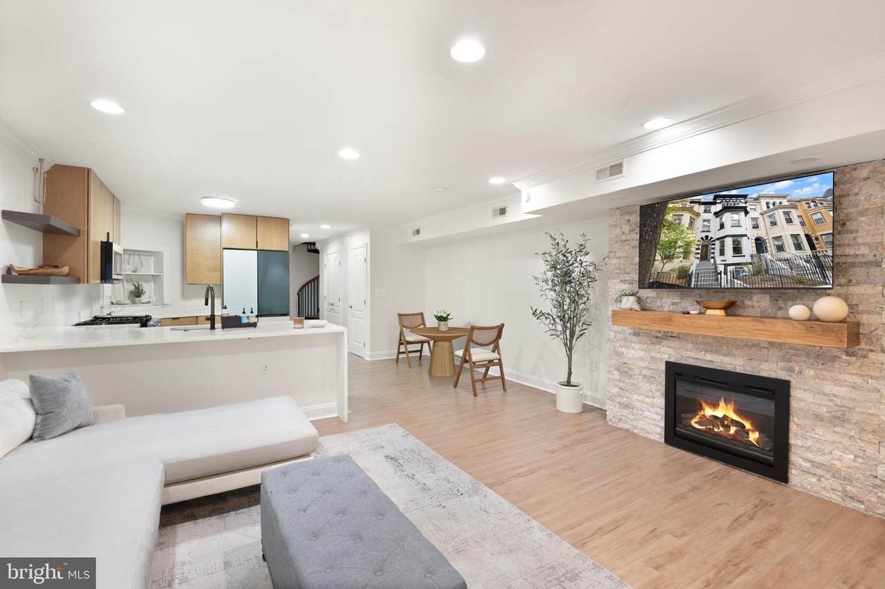65 Rhode Island Avenue - Photo 1