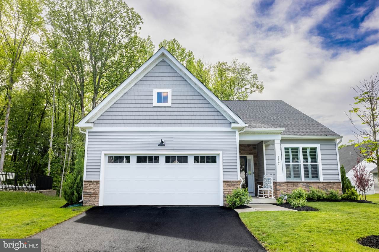 802 Horseshoe Falls Drive - Photo 1