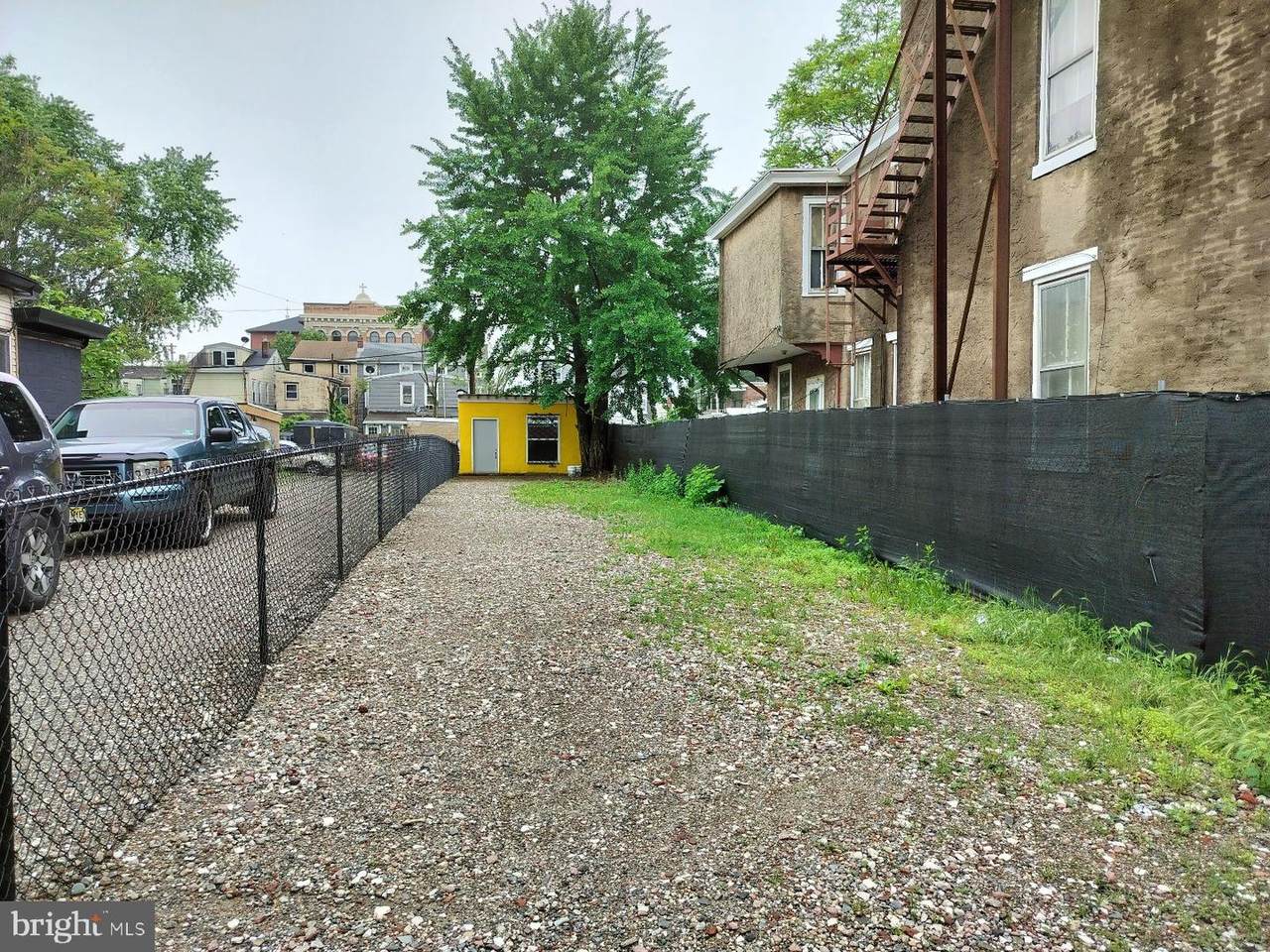 213 Hamilton Avenue - Photo 1
