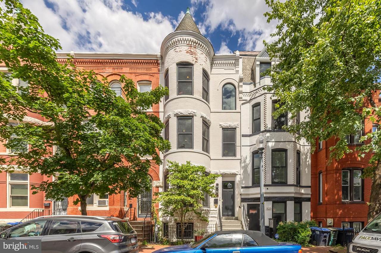 1831 5TH Street - Photo 1