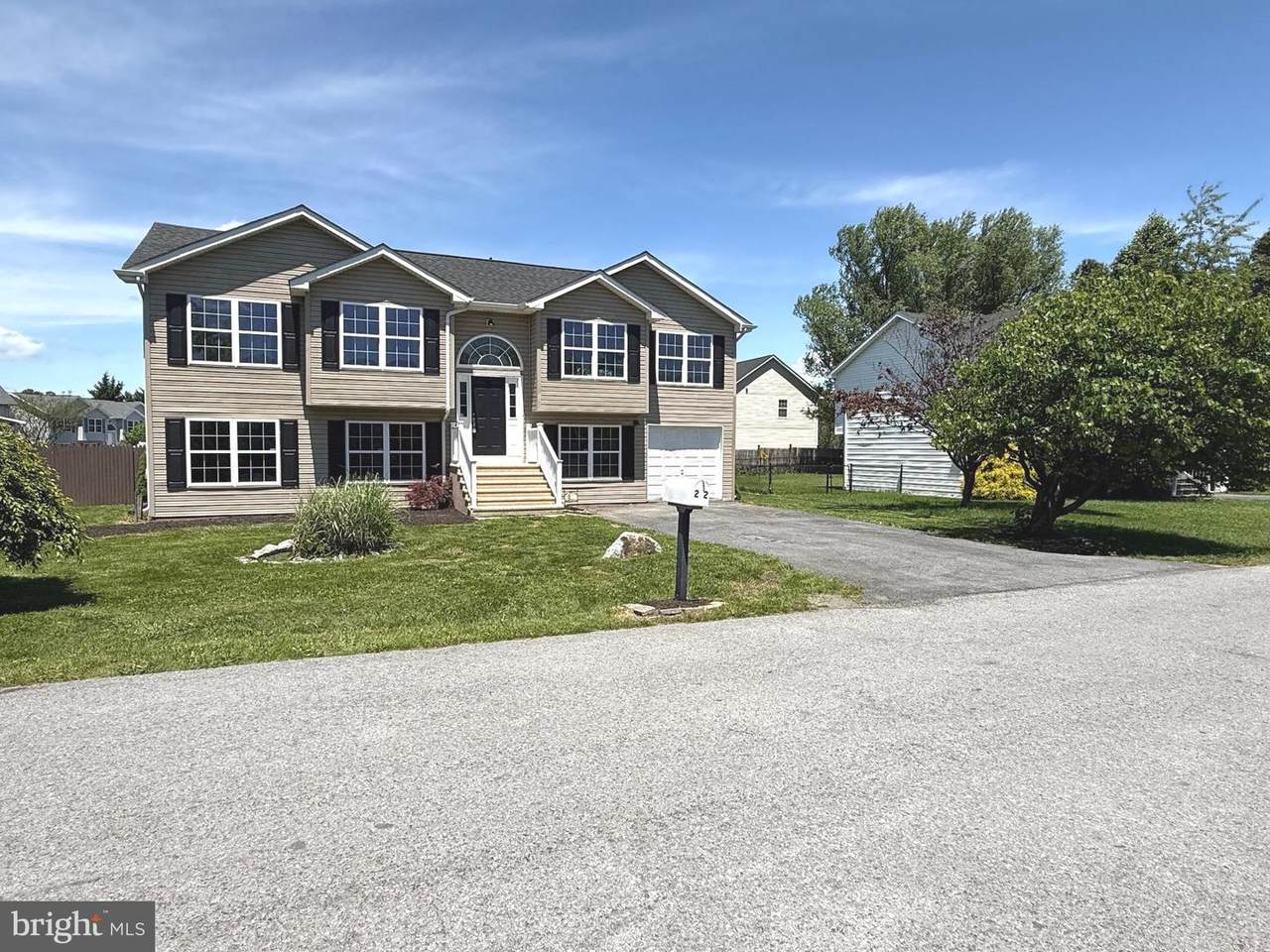 22 Halsey Court - Photo 1