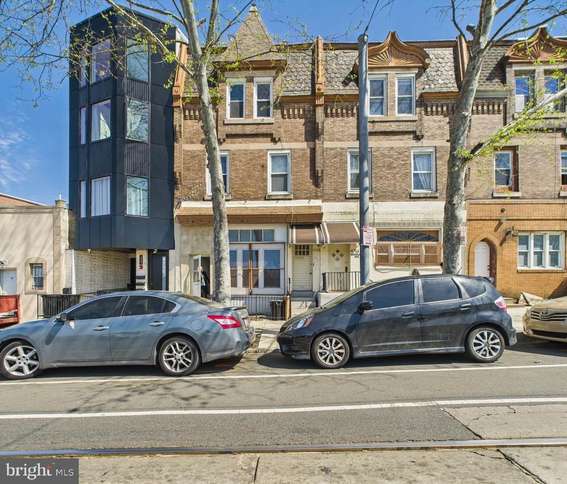 4712 Woodland Avenue - Photo 1