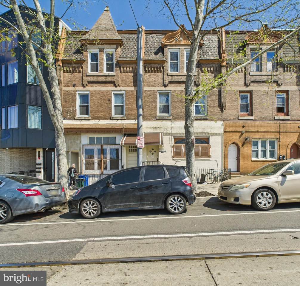 4714 Woodland Avenue - Photo 1