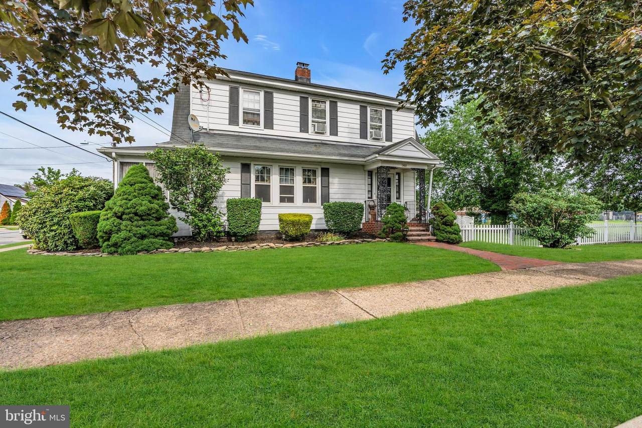 302 Chewalla Boulevard - Photo 1