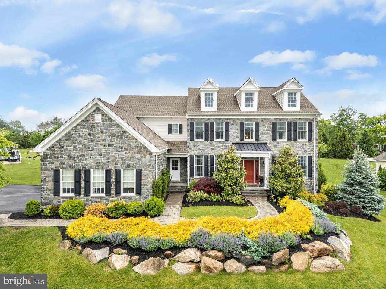 303 Greenbank Lane - Photo 1
