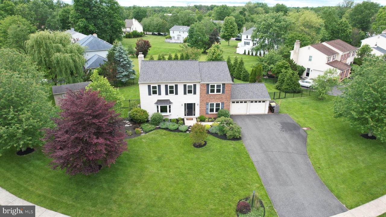1648 Forest Hills Drive - Photo 1