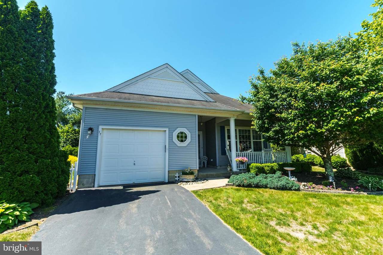 17 Tuscany Circle - Photo 1